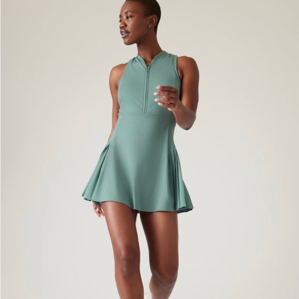 Athleta Advantage Dress - tennis, golf or leisure. Built in shorts&pockets.